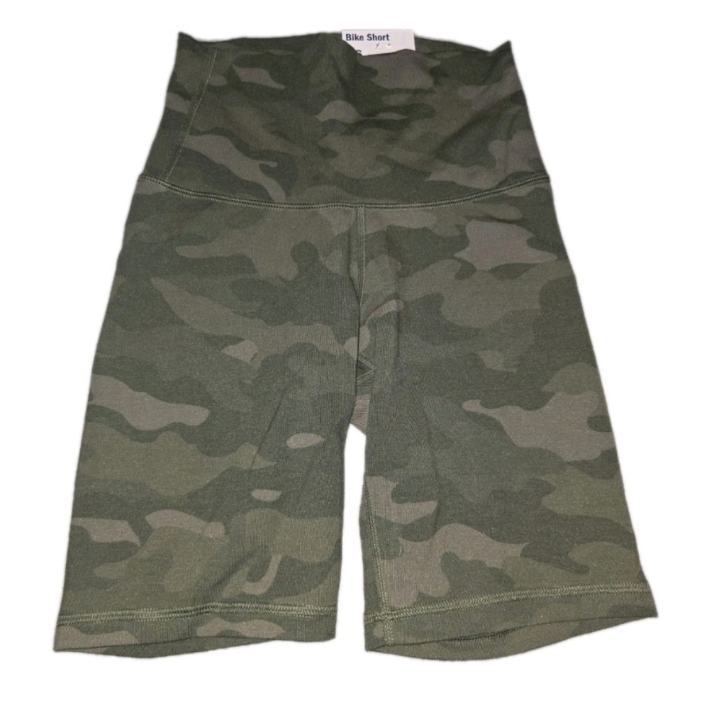 Old Navy Active Women XSmall Camoflauge Extra High Rise Go Dry Biker Shorts